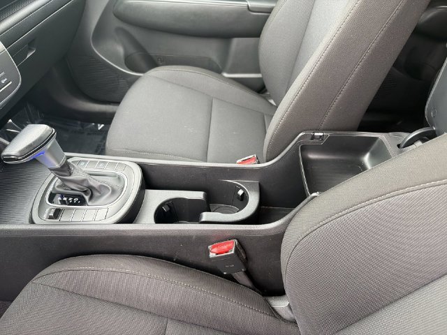 Used 2025 Hyundai Kona SEL FWD image 23