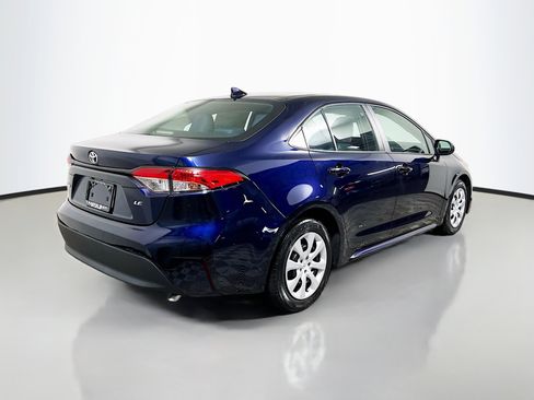 Used 2023 Toyota Corolla LE FWD image 4