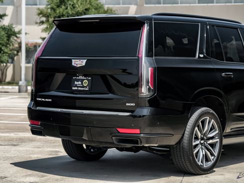 Used 2023 Cadillac Escalade Sport Platinum AWD/4WD image 19