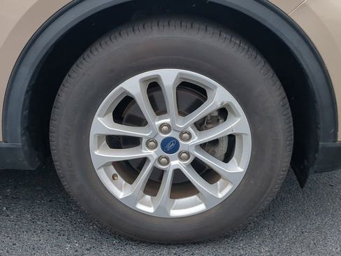 Used 2021 Ford Escape SE FWD image 10
