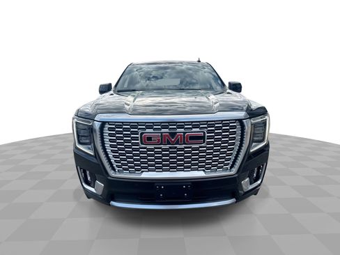 Used 2023 GMC Yukon Denali image 3