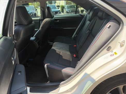 Used 2016 Toyota Camry SE w/ Moonroof Package FWD image 26