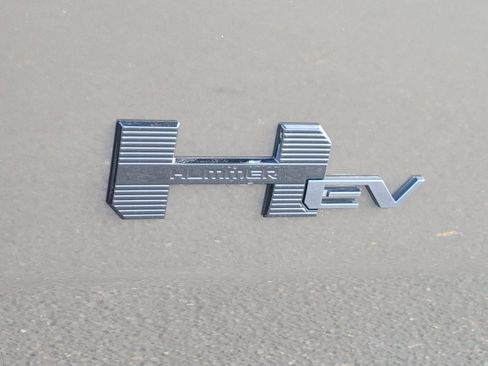 New 2026 GMC Hummer EV 4x4 Crew Cab w/ LPO, Dark Essentials Package image 13