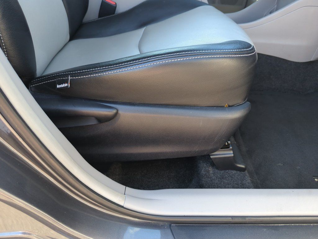 Used 2017 Toyota Prius V Two w/ Carpet Mat Package FWD image 36