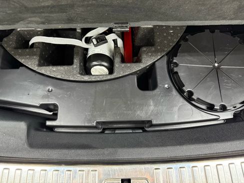 Used 2020 Lamborghini Urus image 41