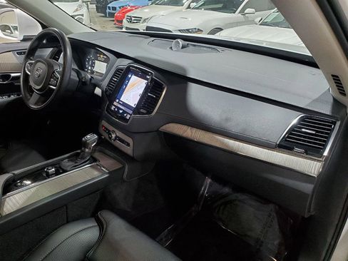 Used 2022 Volvo XC90 T6 Inscription w/ Advanced Package image 15