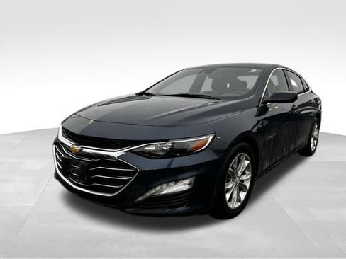 Used 2020 Chevrolet Malibu LT w/ Leather Package image 1