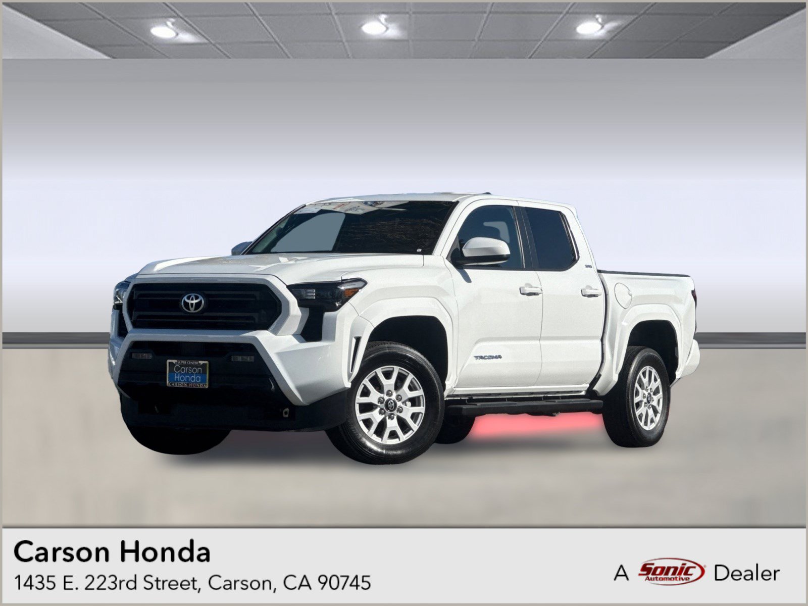 Used 2024 Toyota Tacoma SR5 AWD/4WD image 1
