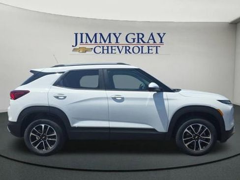 New 2026 Chevrolet TrailBlazer LT w/ Convenience Package AWD/4WD image 6