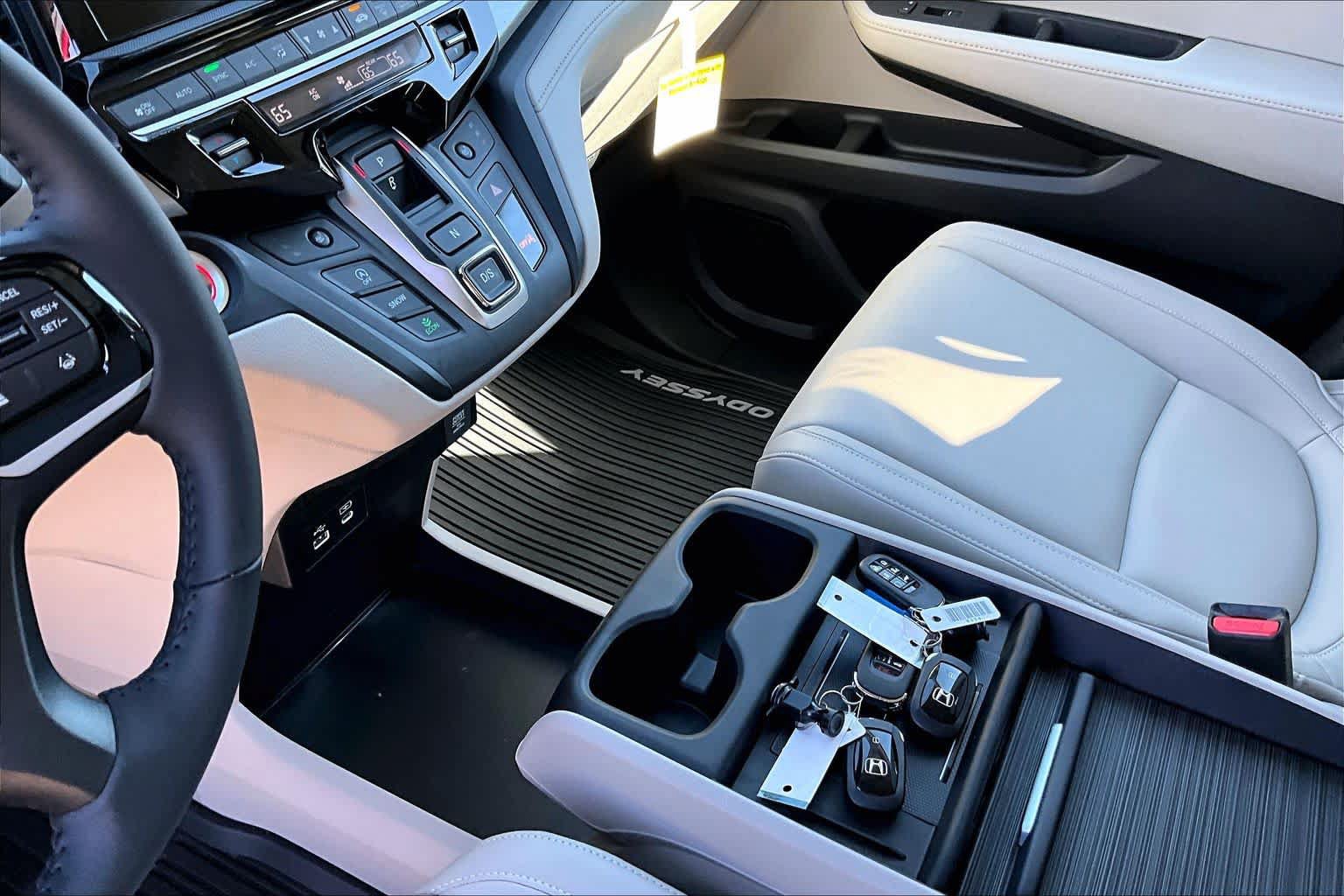 New 2027 Honda Odyssey EX-L image 7