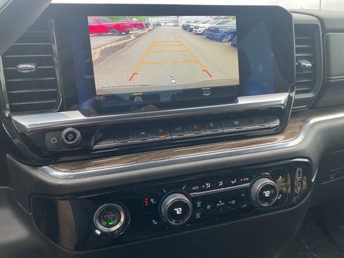 Used 2023 Chevrolet Silverado 1500 LT AWD/4WD image 17