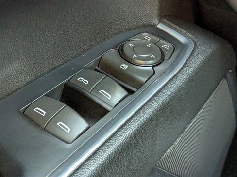 Used 2022 Chevrolet Silverado 1500 LT image 18