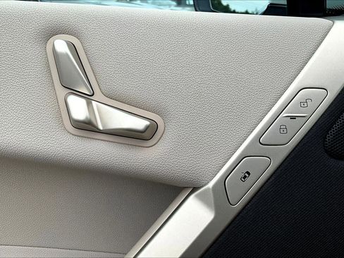 Certified 2023 BMW iX xDrive50 image 36