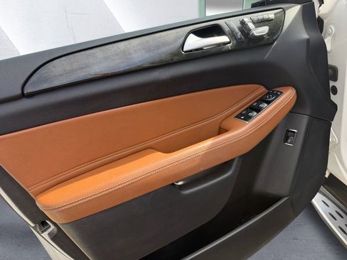 Used 2018 Mercedes-Benz GLE 350 4MATIC image 12