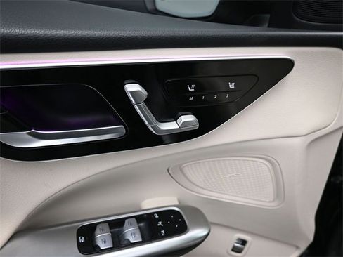 Used 2022 Mercedes-Benz C 300 Sedan image 12