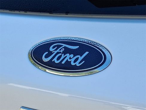 Certified 2022 Ford Escape SE w/ SE Sport Appearance Package image 31