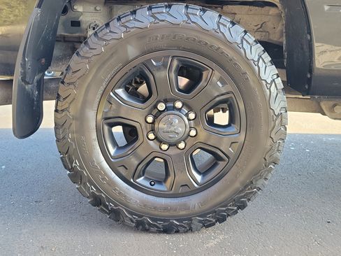 Used 2017 RAM 2500 Big Horn w/ Sport Appearance Group image 5