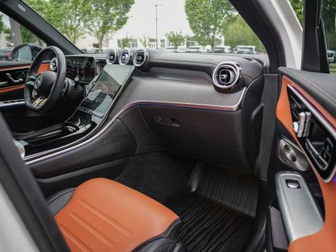 Certified 2024 Mercedes-Benz GLC 43 AMG 4MATIC image 29