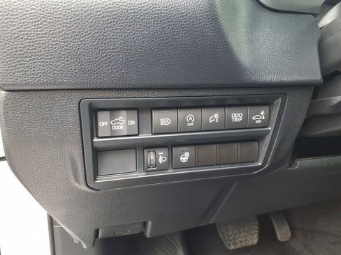 Used 2024 Toyota Tundra SR5 w/ SR5 Premium Package AWD/4WD image 17