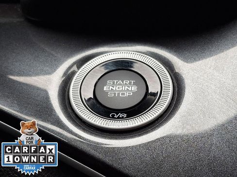 Used 2023 Jeep Grand Cherokee Laredo image 24