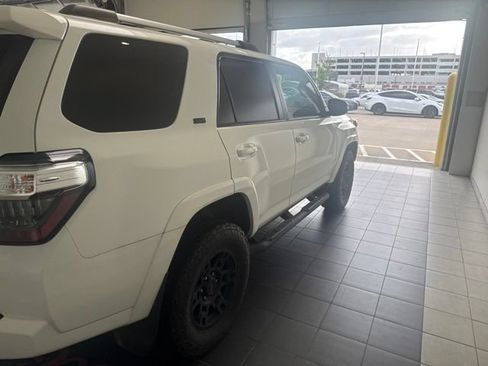 Used 2024 Toyota 4Runner SR5 Premium w/ Moonroof Package AWD/4WD image 5