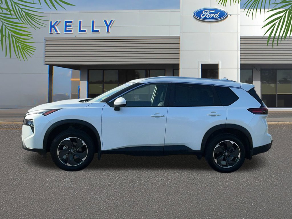 Used 2025 Nissan Rogue SV w/ SV Premium Package AWD/4WD image 2
