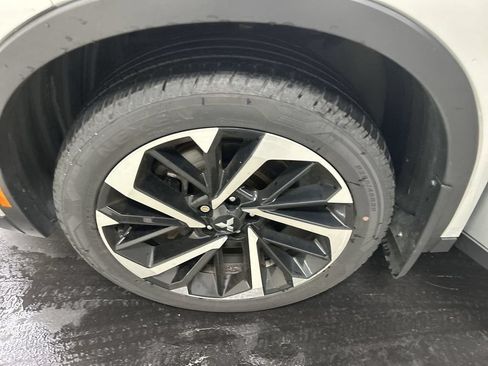 Used 2023 Mitsubishi Outlander SE AWD/4WD image 8