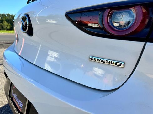 Used 2022 MAZDA MAZDA3 s image 36