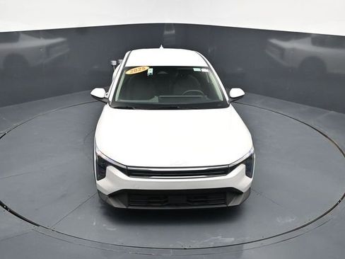 Used 2025 Kia K4 LXS image 35