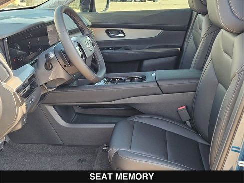 New 2025 Nissan Murano SL image 11