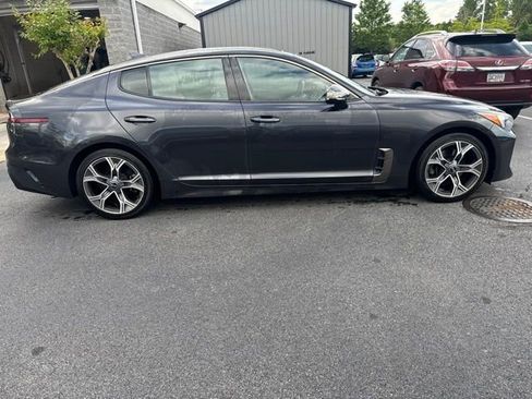 Used 2020 Kia Stinger GT-Line w/ Sun & Sound Package RWD image 6
