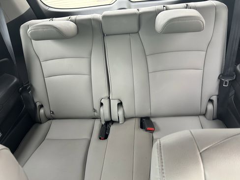 Used 2019 Honda Pilot Touring image 20