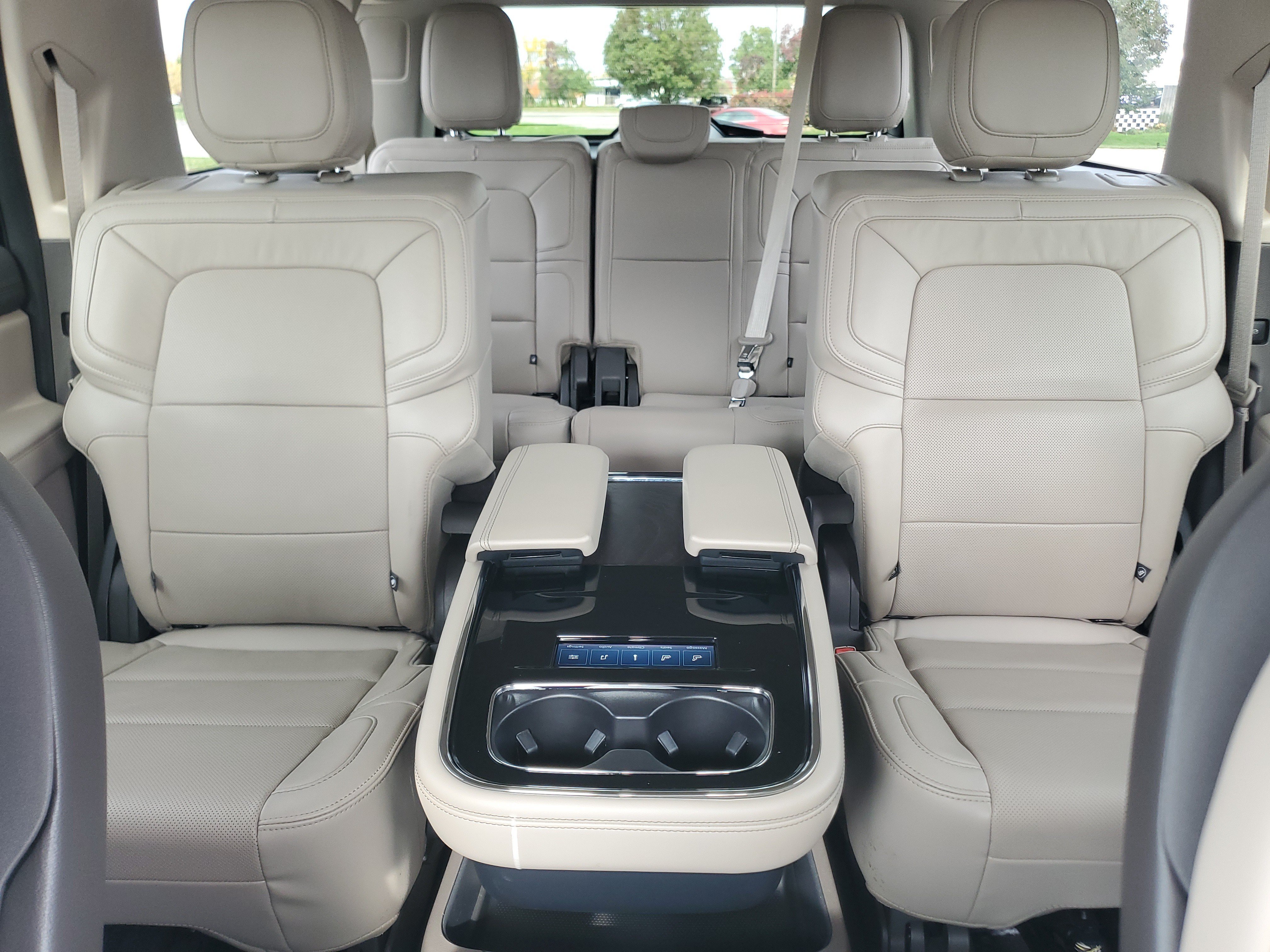Used 2023 Lincoln Navigator L Reserve AWD/4WD image 19