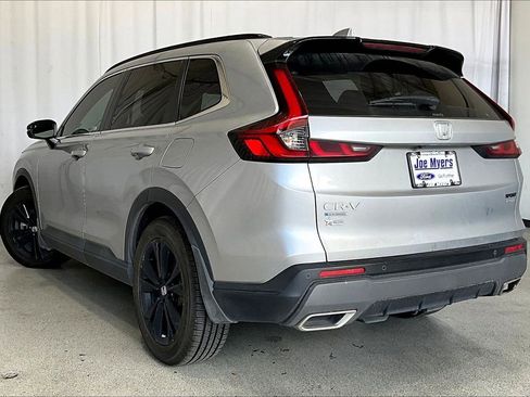 Used 2023 Honda CR-V Sport Touring image 5