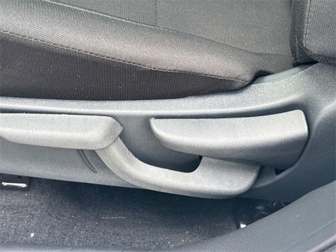 New 2025 Nissan Kicks Play S image 25