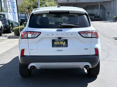 Used 2021 Ford Escape SE FWD image 6