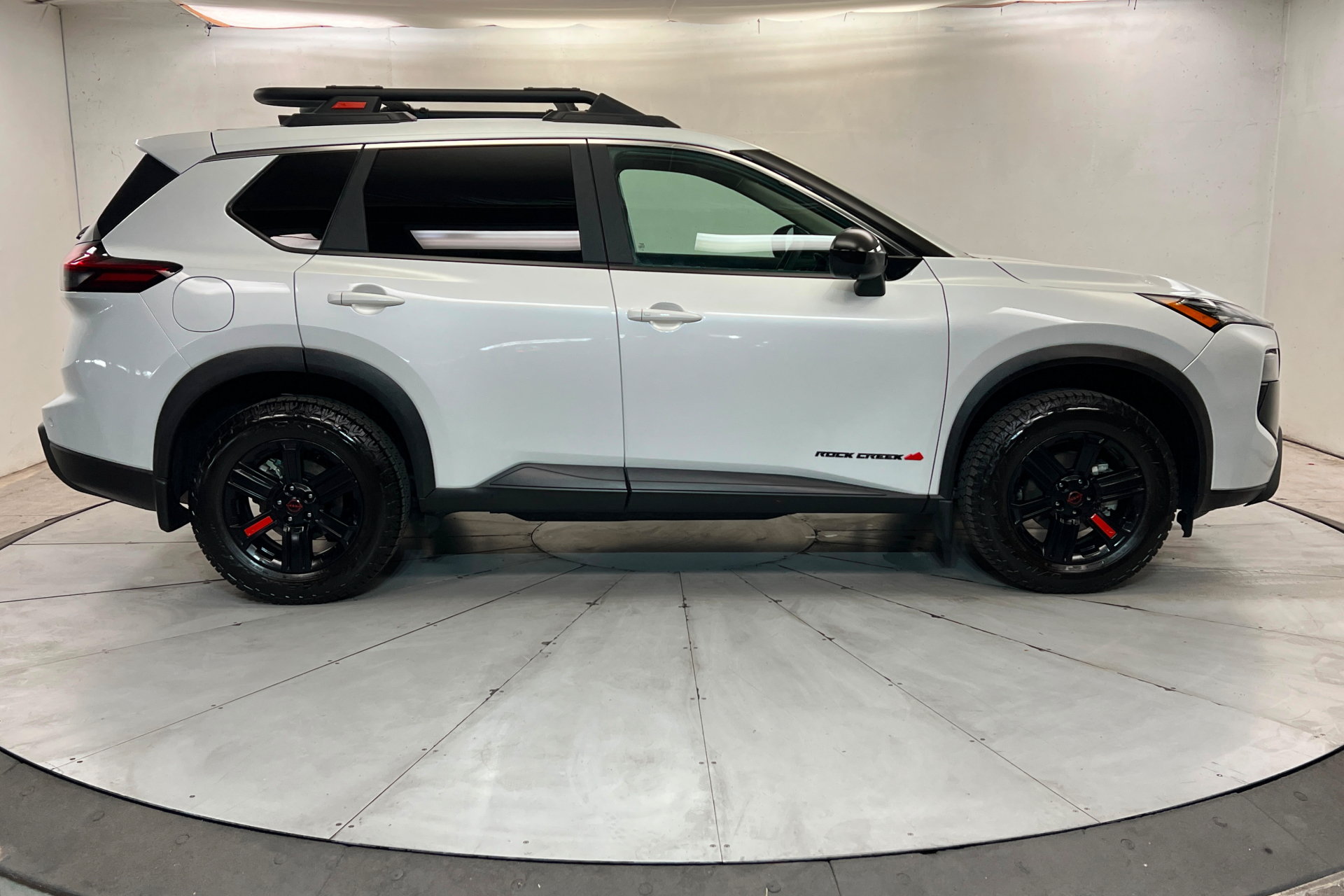 Used 2026 Nissan Rogue SV AWD/4WD image 7