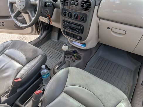 Used 2004 Chrysler PT Cruiser Limited image 21