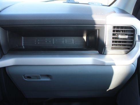 Used 2022 Ford F150 XL image 45