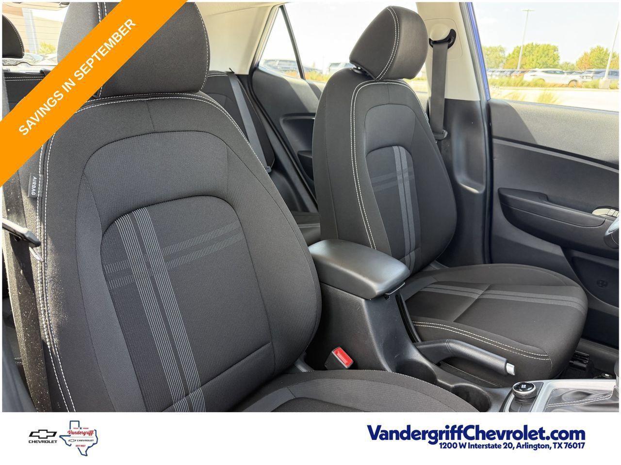 Used 2025 Hyundai Venue SEL FWD image 25
