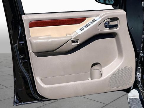 Used 2012 Nissan Pathfinder LE RWD image 22