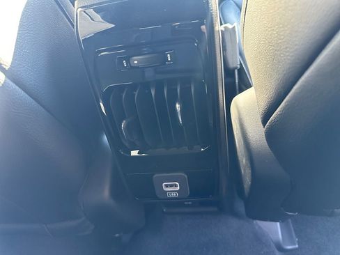 New 2026 Jeep Compass Latitude AWD/4WD image 16