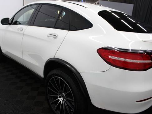 Used 2018 Mercedes-Benz GLC 300 4MATIC w/ AMG Line image 9