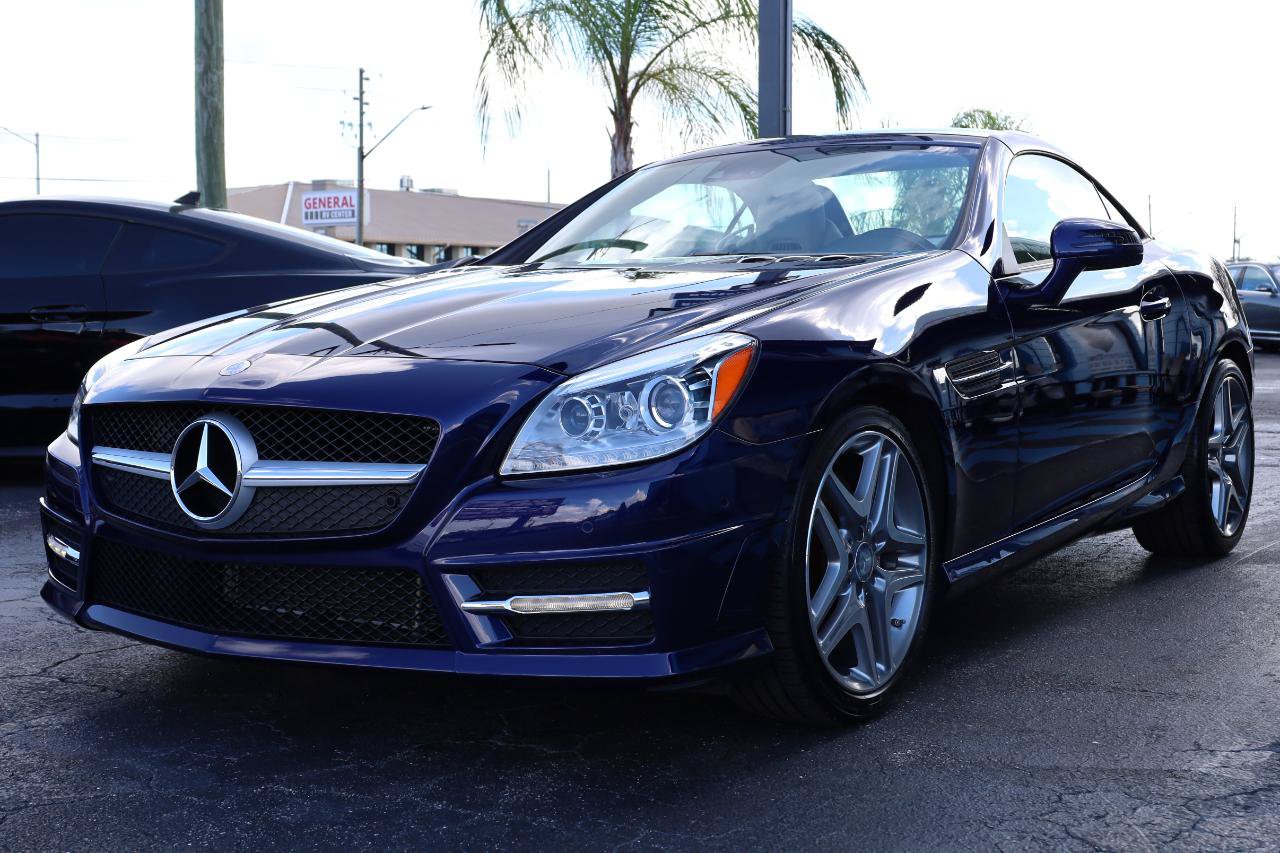 Used 2015 Mercedes-Benz SLK 350 image 2