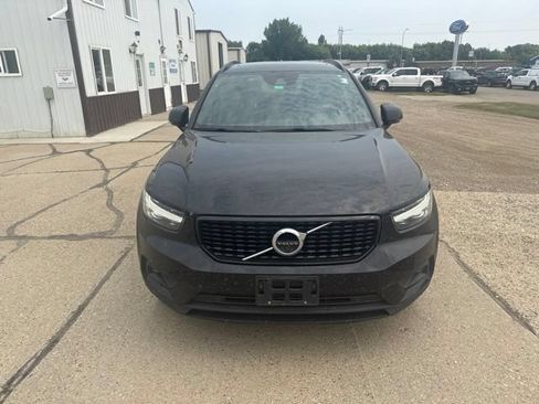 Used 2021 Volvo XC40 T5 R-Design AWD/4WD image 7