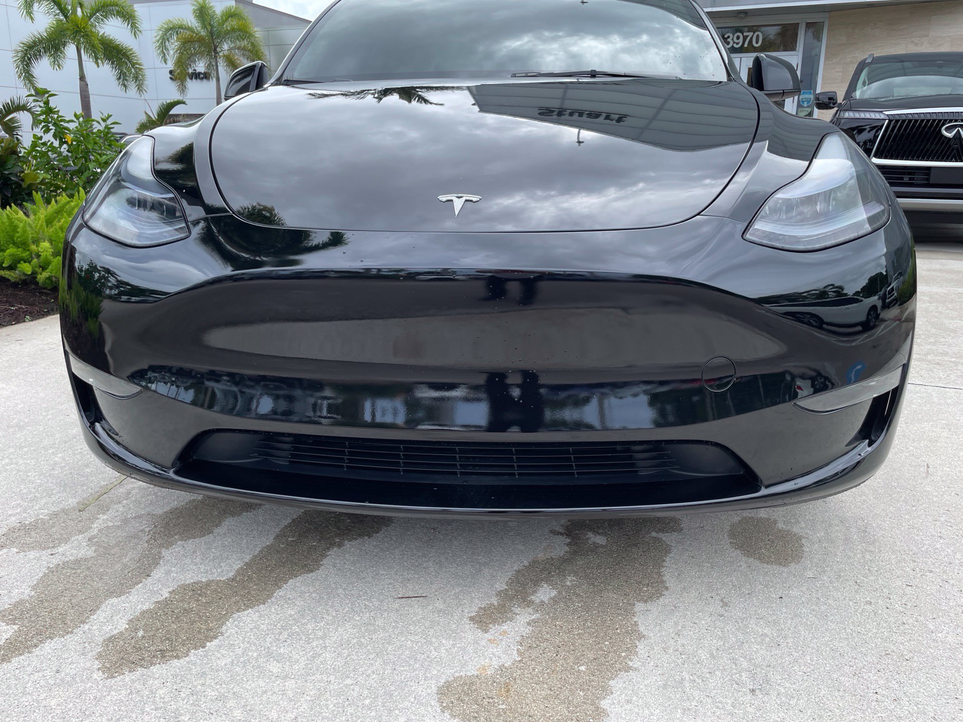 Used 2025 Tesla Model Y Long Range AWD/4WD image 1