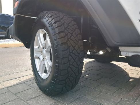 Used 2021 Jeep Wrangler Unlimited Sport image 34