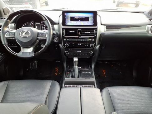 Used 2023 Lexus GX 460 Luxury w/ Sport Design Package AWD/4WD image 22
