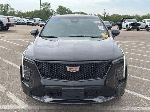 Used 2024 Cadillac XT4 Sport AWD/4WD image 9