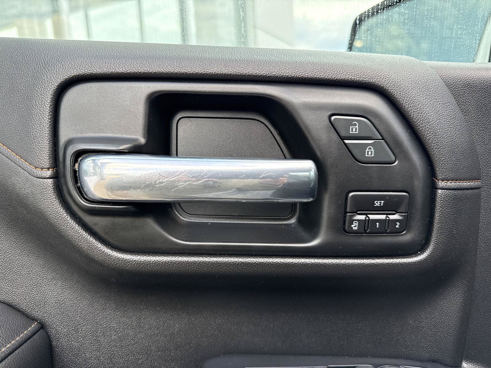 Used 2020 GMC Sierra 1500 AT4 w/ AT4 Premium Package AWD/4WD image 26